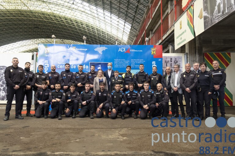 16 ASPIRANTES A POLICÍA LOCAL, ALGUNO DE ELLOS DE CASTRO URDIALES, SE FORMAN EN INTERVENCIÓN Y DEFENSA PERSONAL CON INSTRUCTORES DE LA POLICÍA NACIONAL