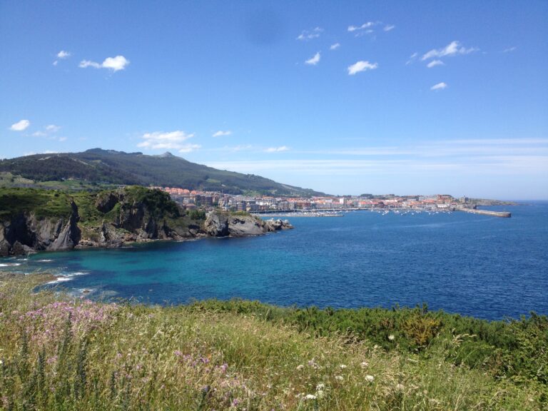 EL AYUNTAMIENTO DE CASTRO URDIALES ORGANIZA OTRAS SEIS RUTAS VERDES POR EL MUNICIPIO