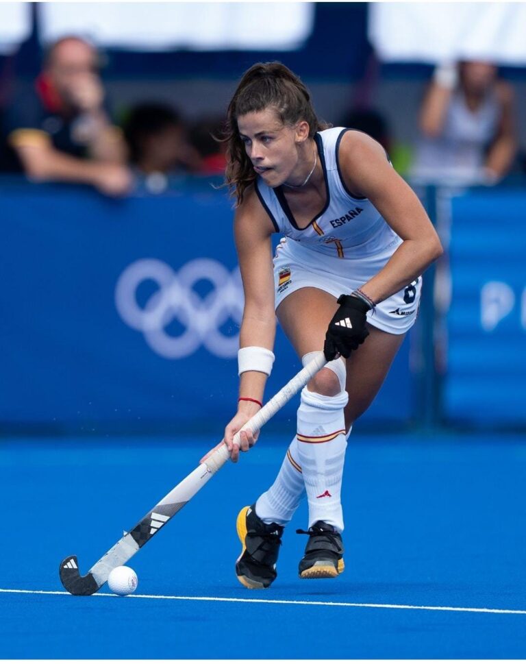 COMPARTIMOS EL SUEÑO OLÍMPICO DE LUCÍA JIMÉNEZ VICENTE, HIJA DE UNA CASTREÑA E INTEGRANTE DE LA SELECCIÓN ESPAÑOLA DE HOCKEY EN PARÍS 2024