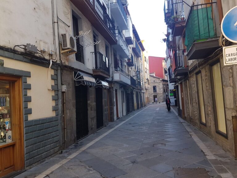 CORTE DE AGUA EL JUEVES EN VARIAS CALLES DEL CENTRO DE CASTRO