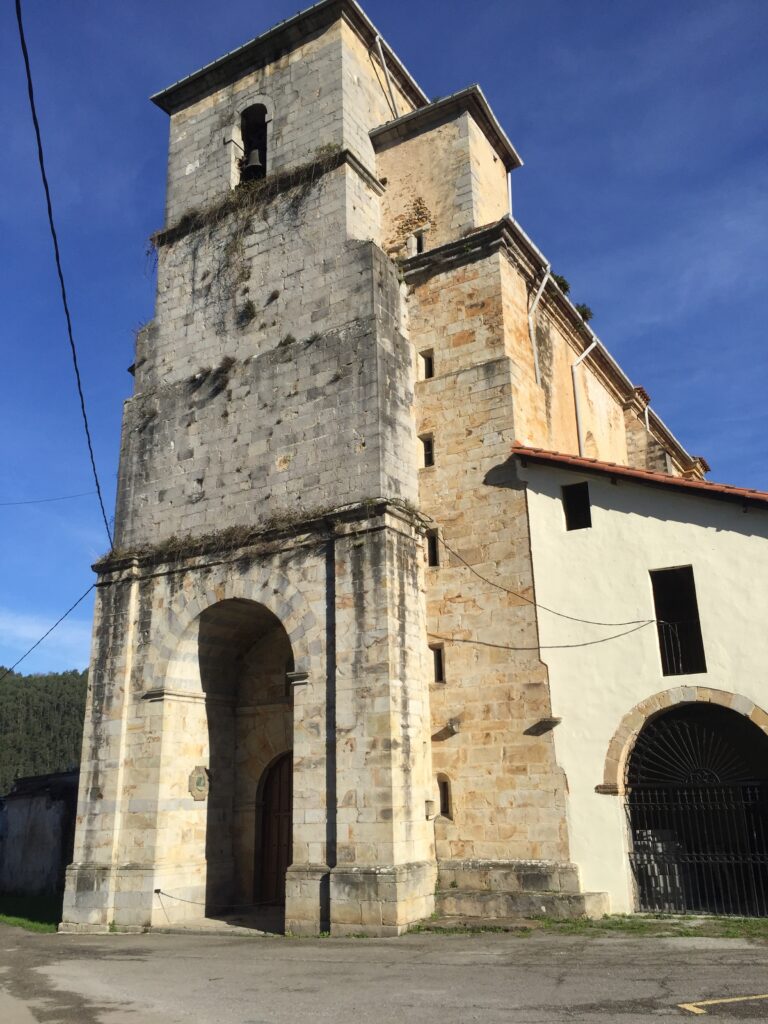 PODEMOS-IU RECLAMAN DE NUEVO UNA AUDITORÍA SOBRE LOS 33 INMUEBLES INMATRICULADOS POR LA IGLESIA EN EL MUNICIPIO DE CASTRO URDIALES