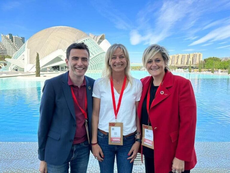 SUSANA HERRÁN PRESENTA LA CANDIDATURA CON LA QUE PUGNARÁ CON PABLO ZULOAGA EL PRÓXIMO DÍA 20 POR REPRESENTAR A CANTABRIA EN EL CONGRESO FEDERAL DEL PSOE