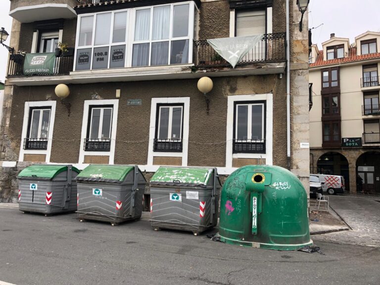 CAMBIO DE UBICACIÓN DE LA RETIRADA DE BASURA DE TORRE VITORIA CON EL PUERTO