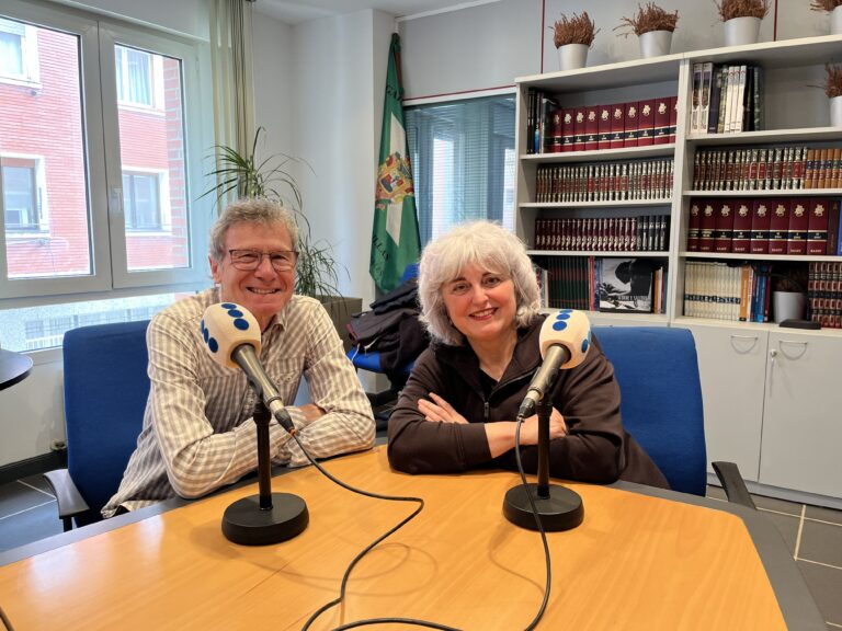 MI PUEBLO LIMPIO PRESENTA ‘ABRACEMOS AL MAR’, PROYECTO CREADO POR EL NADADOR PROFESIONAL ALBERTO LORENTE QUE RECALARÁ EN CASTRO URDIALES EL 23 DE ABRIL