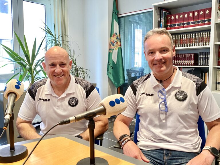 LOS ENTRENADORES DEL EQUIPO SENIOR DEL BALONMANO LOS CHELINES CONFIRMAN QUE «SEGUIREMOS EN DIVISIÓN DE HONOR PLATA»