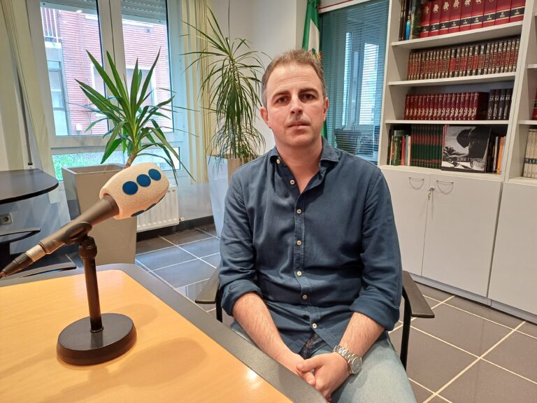 ESTEBAN BEZANILLA: EL JOVEN CASTREÑO EN EL QUE CONFIÓ EL CHEF NACHO SOLANA COMO SUMILLER DEL RESTAURANTE PICO VELASCO DE CARASA