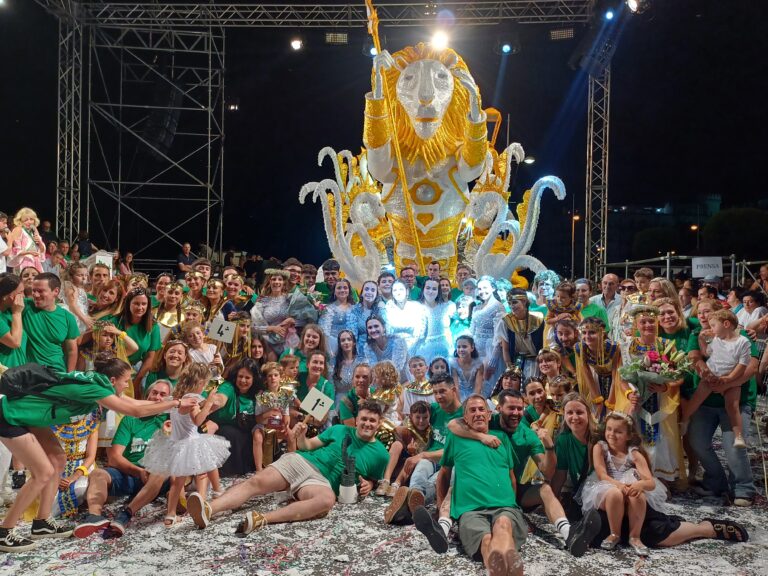 EL GRUPO MALORA GANA EL COSO BLANCO 2025