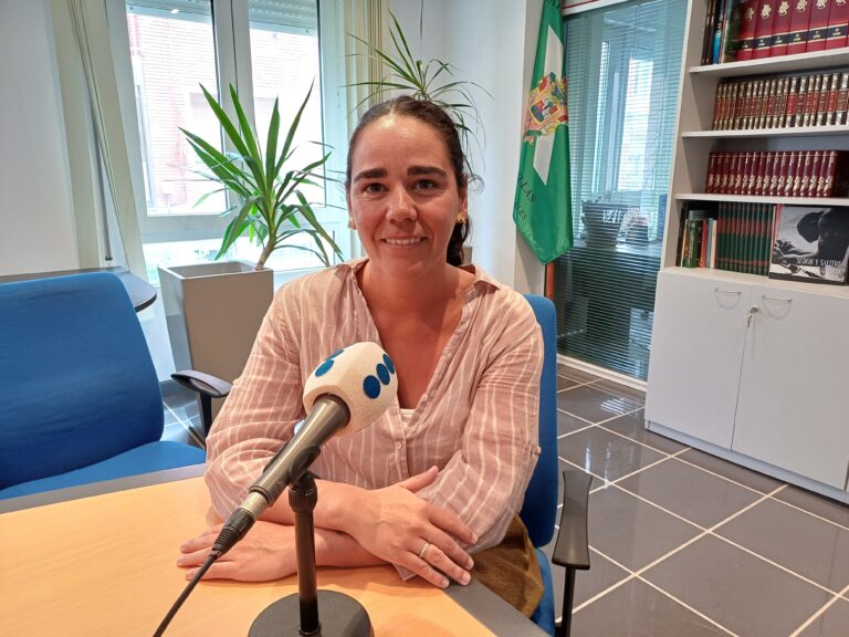 LA CONCEJALA DE LA RESIDENCIA MUNICIPAL TRASLADA QUE «UNA VEZ SE PRODUZCA EL NOMBRAMIENTO, EL NUEVO DIRECTOR TENDRÁ UNA PLAZO MÁXIMO DE UN MES PARA INCORPORARSE AL PUESTO»