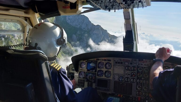 SE ACTIVA EL DISPOSITIVO DE RESCATE DE UN MENOR CAÍDO EN UNA ZONA ROCOSA DE COTOLINO