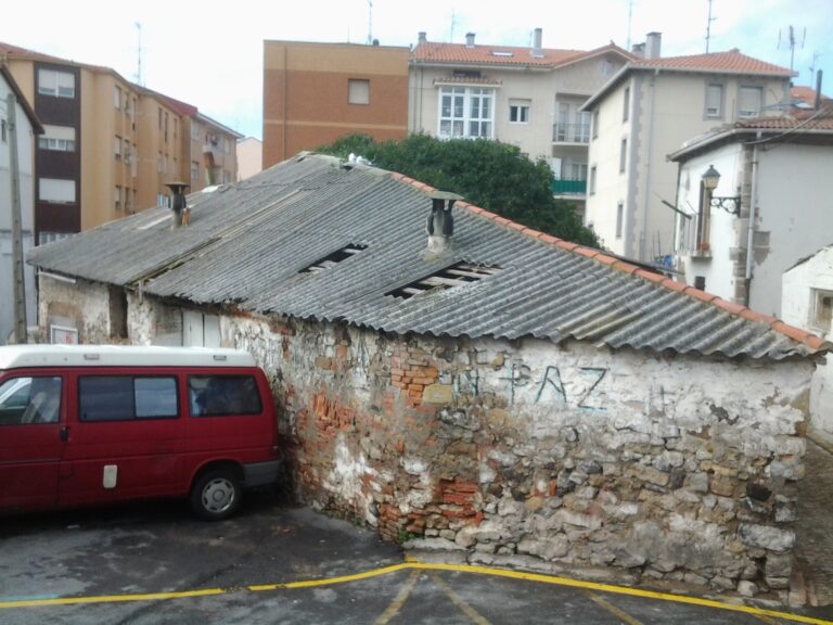 40 AYUNTAMIENTOS DE CANTABRIA, ENTRE ELLOS CASTRO URDIALES, RECIBEN AYUDAS DEL GOBIERNO PARA PROMOVER LA CREACIÓN DE CENSOS MUNICIPALES DE AMIANTO