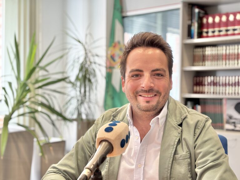«SIENTO UNA PROFUNDA TRISTEZA, COMO CASTREÑO, POR LA ACTITUD INCENDIARIA DE LA ALCALDESA, QUE NO TIENE NINGUNA CREDIBILIDAD, TAL Y COMO HA DICHO LA JUSTICIA»