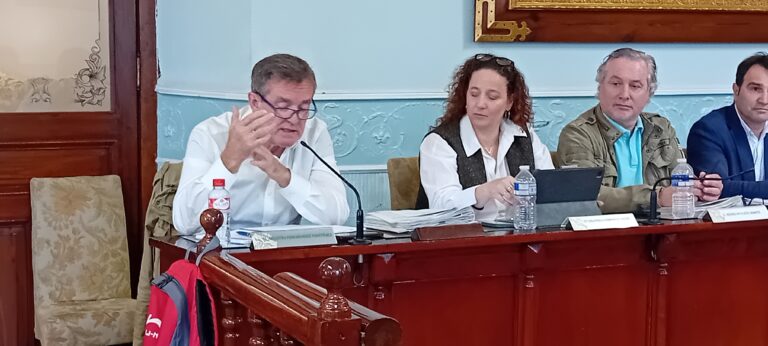 EL CONCEJAL DE VOX EN CASTRO URDIALES DEFIENDE QUE «LOS CASTREÑOS NO SE MERECEN COMO ALCALDESA A UNA PERSONA QUE MIENTE PÚBLICAMENTE Y ANTE LA JUSTICIA»