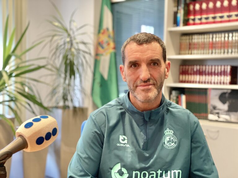 EL CASTREÑO SANTI COBO EXPLICA EL CONTENIDO DE LA FORMACIÓN QUE OFRECERÁ MAÑANA EN EL CENTRO CULTURAL LA RESIDENCIA EN EL MARCO DE LA SEMANA EUROPEA DEL DEPORTE