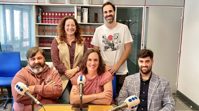 LOS CONCEJALES DEL AYUNTAMIENTO DEFIENDEN LA NECESIDAD DE REORDENAR LOS AMARRES DEL PUERTO, SIN ALTERAR SU MORFOLOGÍA Y CON PARTICIPACIÓN CIUDADANA