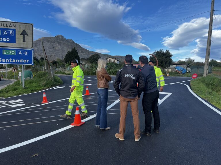 CASTRO RECIBE 600.000 EUROS DEL PLAN DE INVERSIONES MUNICIPALES DEL GOBIERNO REGIONAL PARA LOS CARRILES BICI DE LUSA A SANTULLÁN Y DEL POLIDEPORTIVO PERU ZABALLA A ALLENDELAGUA