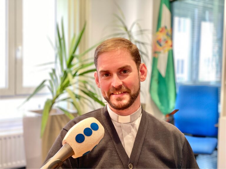 HORARIOS DE MISAS Y RESPONSOS EN CASTRO URDIALES Y EN LAS JUNTAS VECINALES CON MOTIVO DE TODOS LOS SANTOS