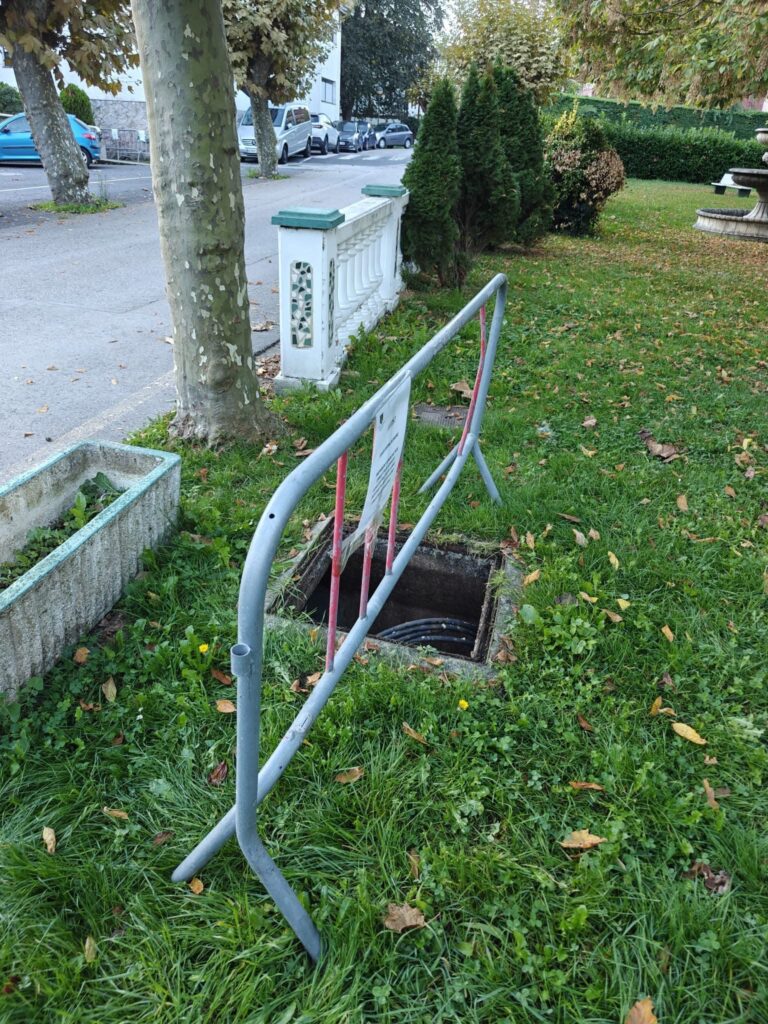 EL ALCALDE DE MIOÑO SOLICITA LA COLABORACIÓN VECINAL TRAS SUFRIR LA JUNTA EL ROBO DE TODO EL CABLEADO DEL ALUMBRADO PÚBLICO EN LA CARRETERA QUE BAJA HACIA LA PLAYA