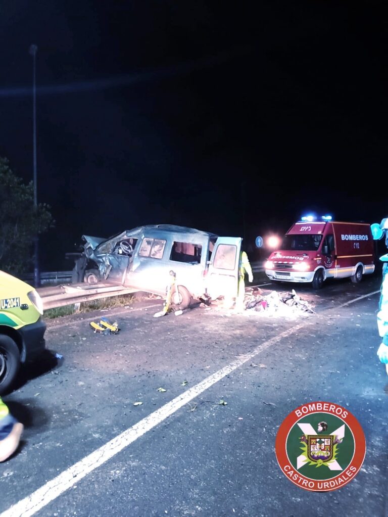 PODEMOS CASTRO RECLAMA DE NUEVO AL MINISTERIO DE TRANSPORTES QUE SE REACTIVE LA ILUMINACIÓN DE LA AUTOVÍA A-8