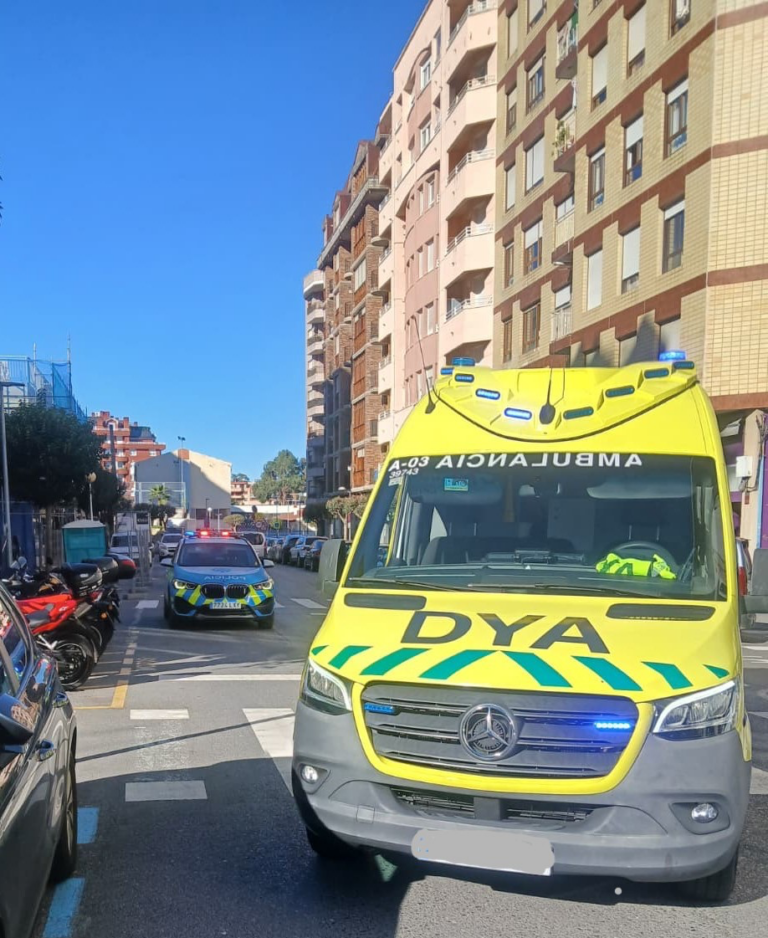 ATROPELLO DE UN PEATÓN EN LEONARDO RUCABADO Y ES TRASLADADO AL HOSPITAL DE LAREDO